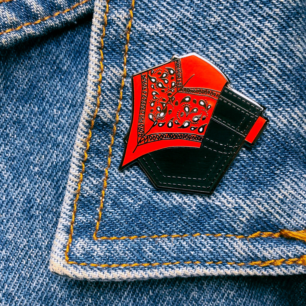 Red Hanky Left Back Pocket : The History Of The LGBTQ Handkerchief Code ...